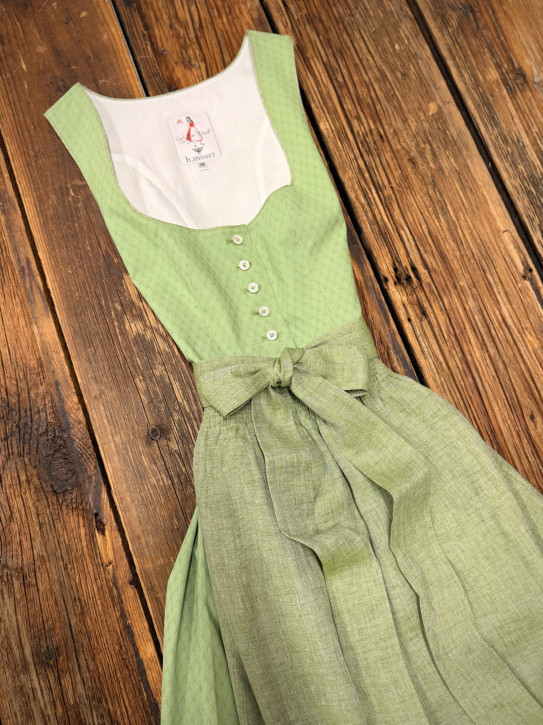 Dirndl Yvonne PO 579 1019 Pistazie 70cm
